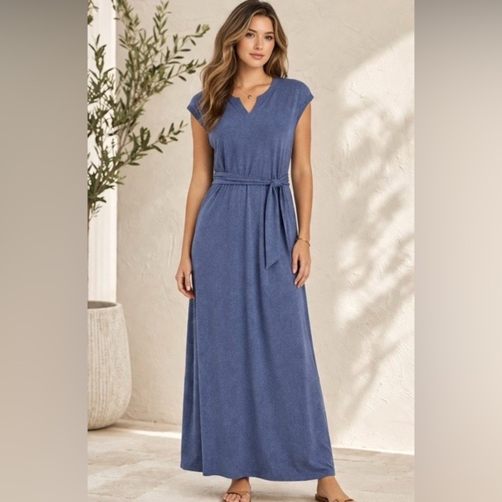 Savrae Sleeveless Denim Blue SplitNeck Maxi Dress Belt Wrinkle Free Womens L New